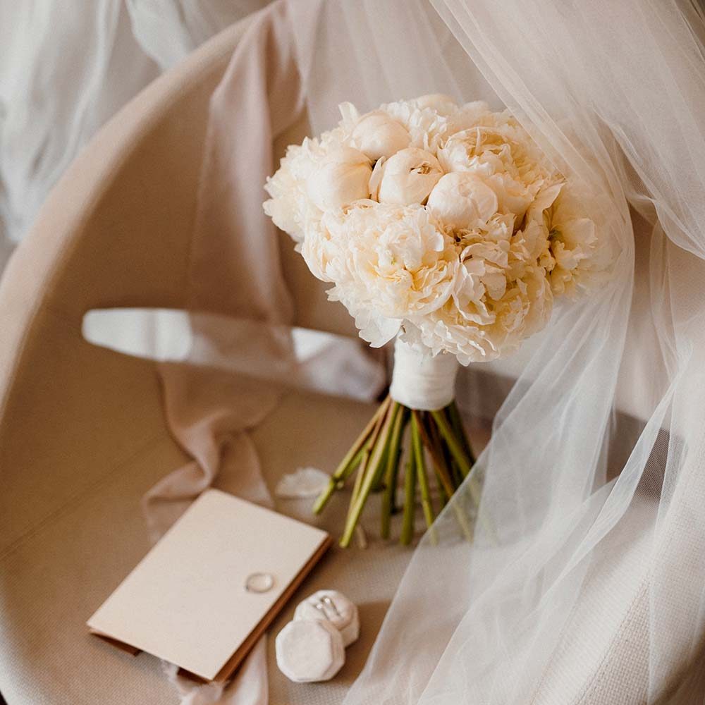 elegant-wedding-bouquet-of-fresh-natural-flowers-EASWPZ5.jpg elegant-wedding-bouquet-of-fresh-natural-flowers-EASWPZ5.jpg